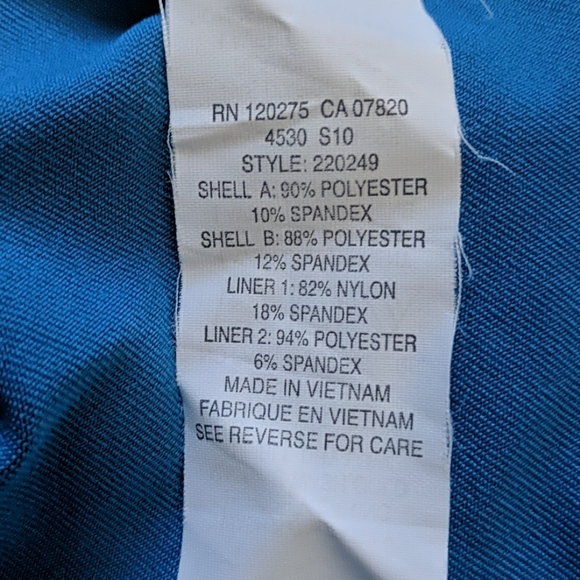 Brooks - running top with built in bra - Picture 9 of 11